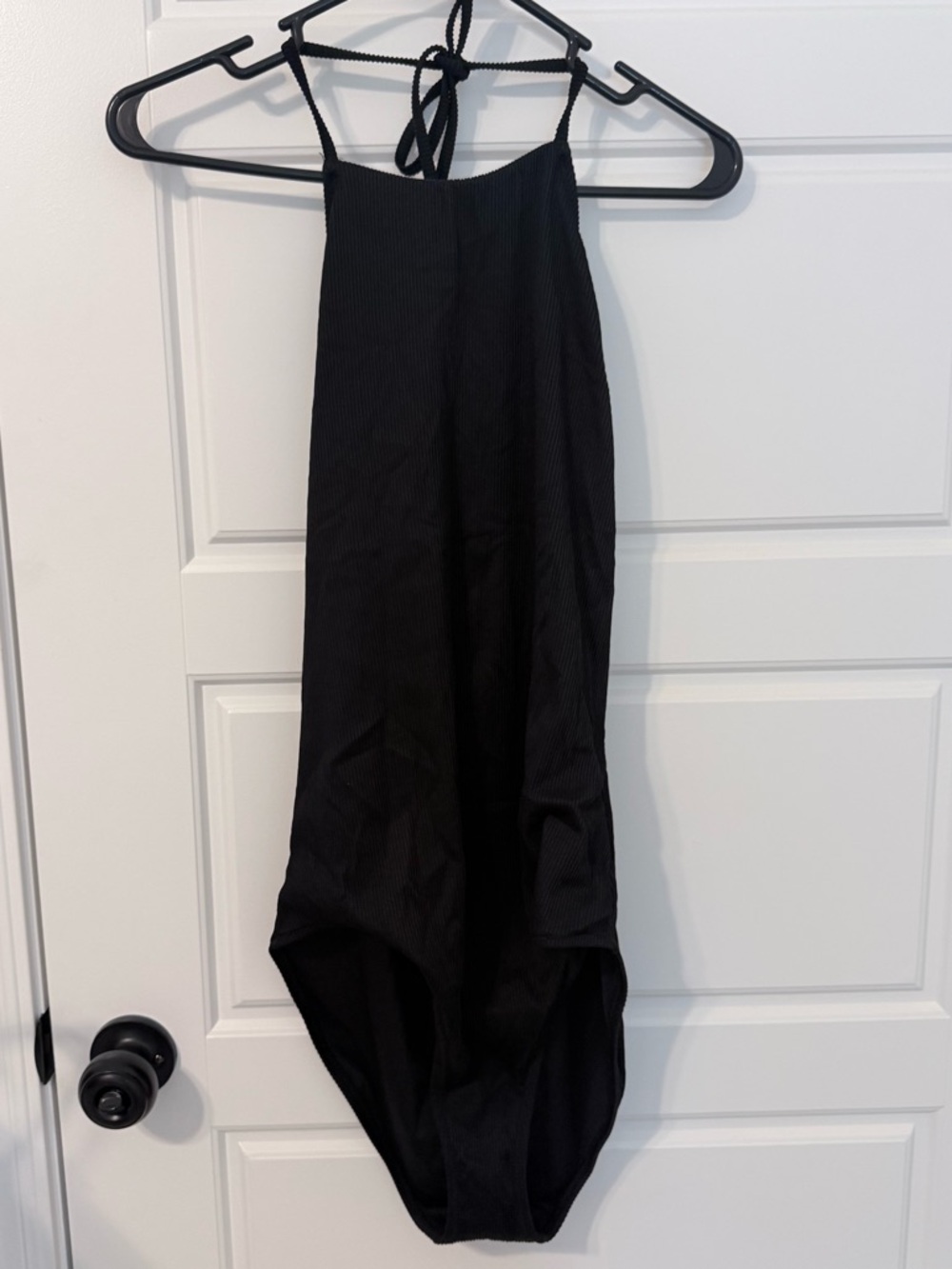 🐣5/$25-Old Navy Black Ribbed Halter One-Piece Swimsuit